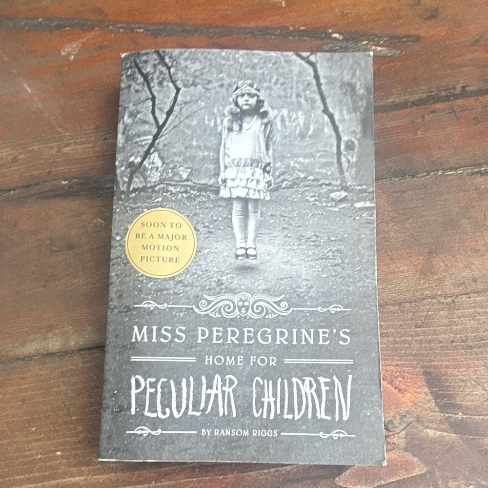Ransom Riggs Miss Peregrine's Home for Peculiar Children (Paperback)